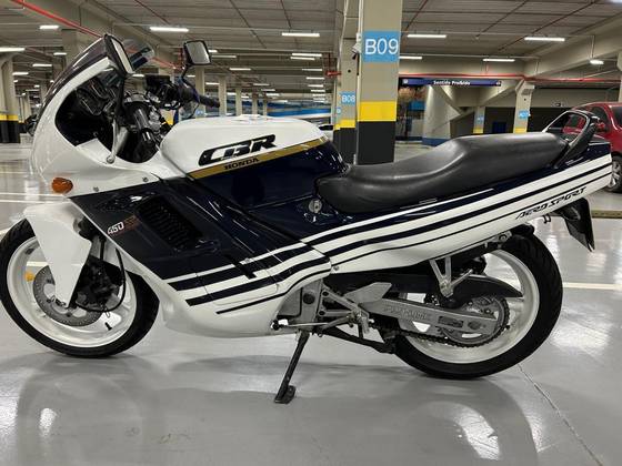 HONDA CBR 450 SR 